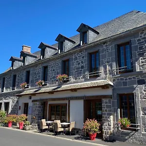 Hotel Restaurant Du Plomb Du Cantal